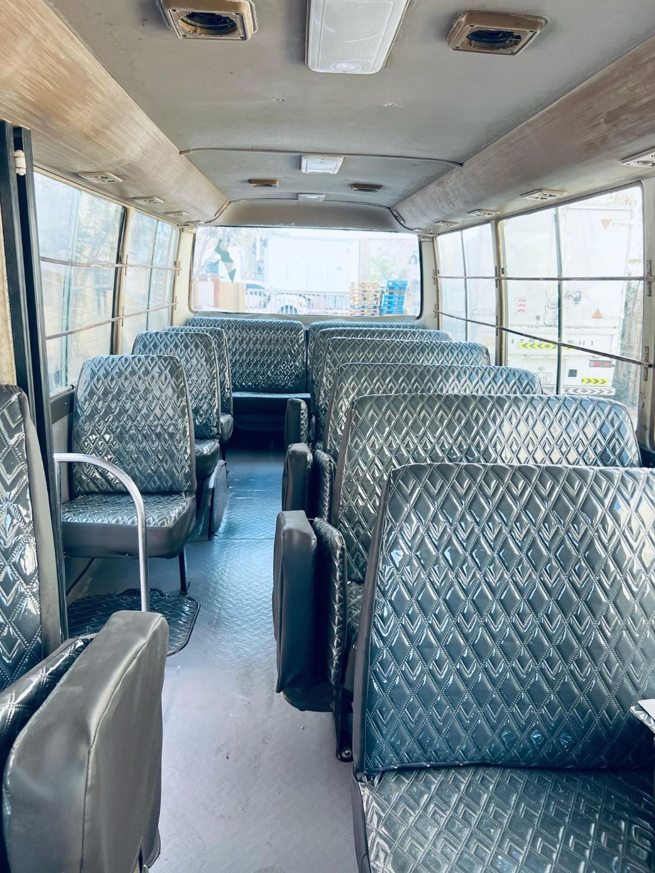 Toyota Coaster Petrol / 3RZ