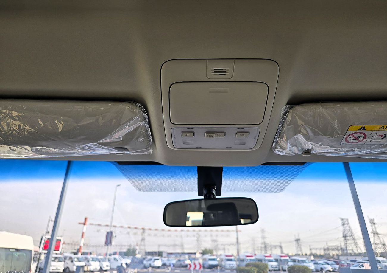 تويوتا هاياس Commuter GL  2.8L M/T Diesel 2026 Model