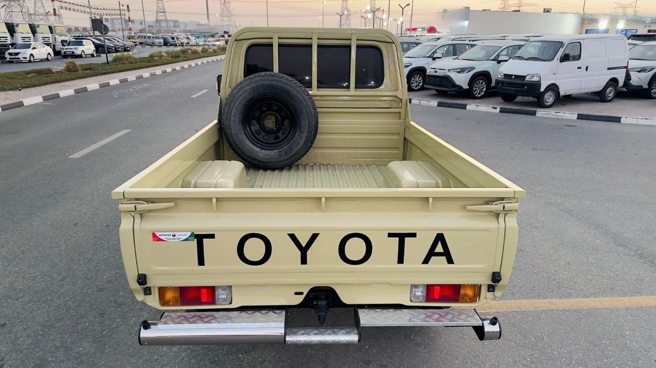 Toyota Land Cruiser Pick Up SINGLE CABIN | 4.5L PETROL ENGINE | MANUAL TRANSMISSION | RHD