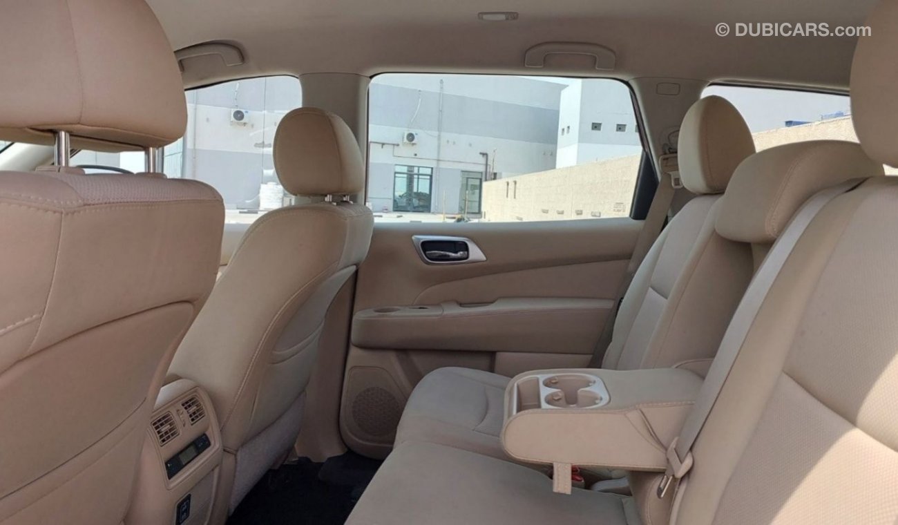 Nissan Pathfinder S 4x4 2019 GCC Perfect Condition