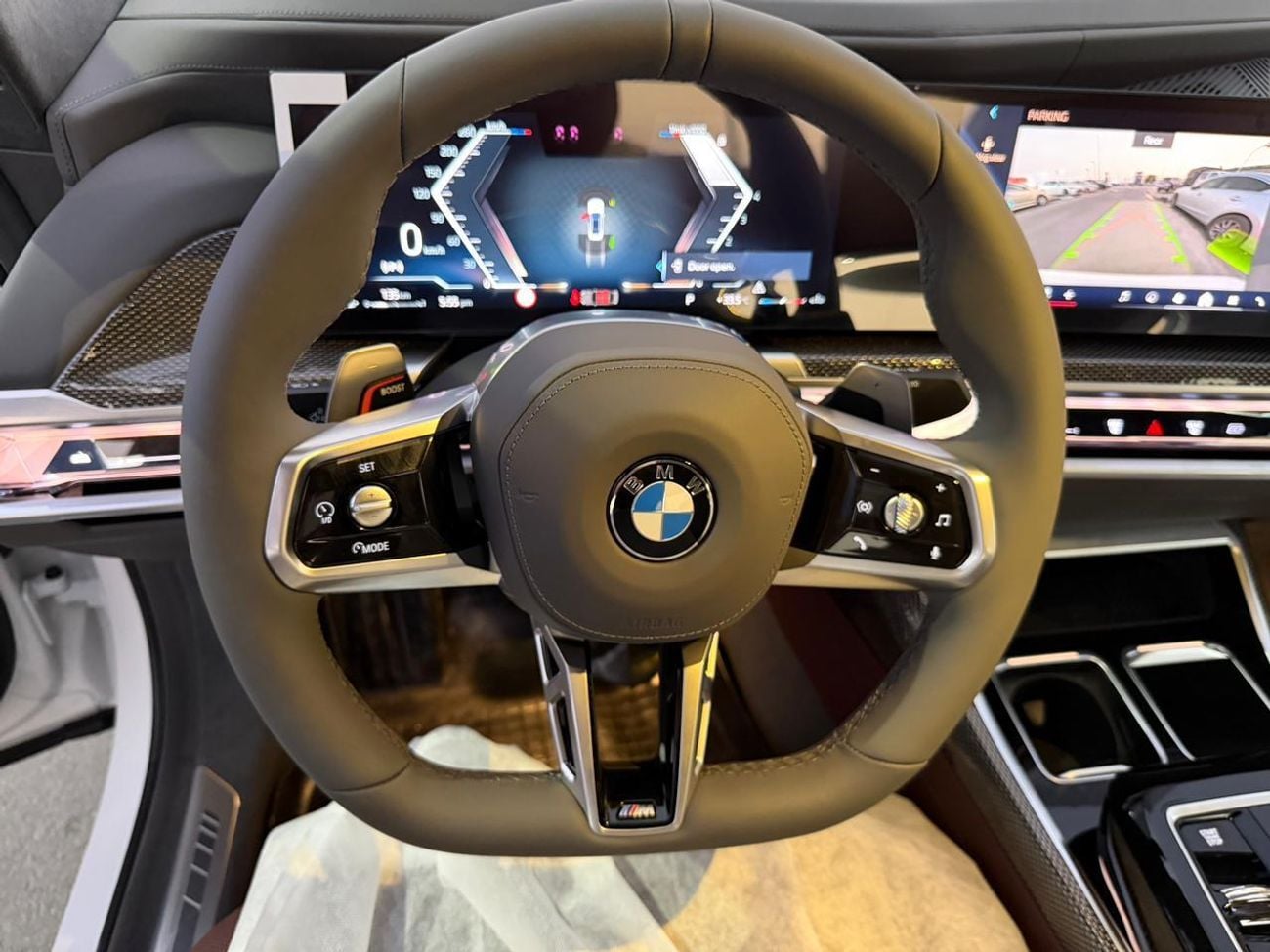 BMW 760i XDRIVE MASTERCLASS M SPORT PACKAGE XDRIVE AUTOMATIC TRANSMISSION ( FOR RE EXPORT OUTSIDE GCC COUNTRI