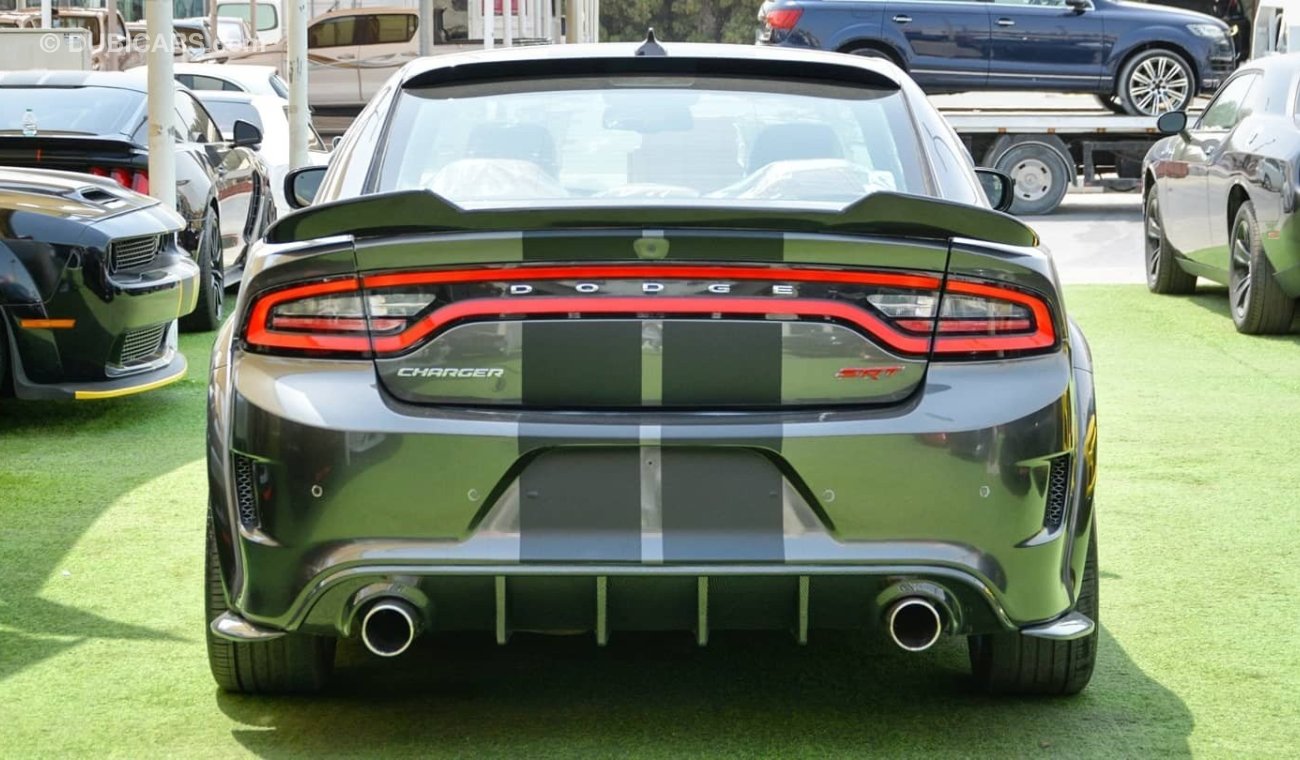 دودج تشارجر Charger R/T Hemi V8 5.7L 2018/SRT Wide Body Kit/Leather Seats/Very Good Condition