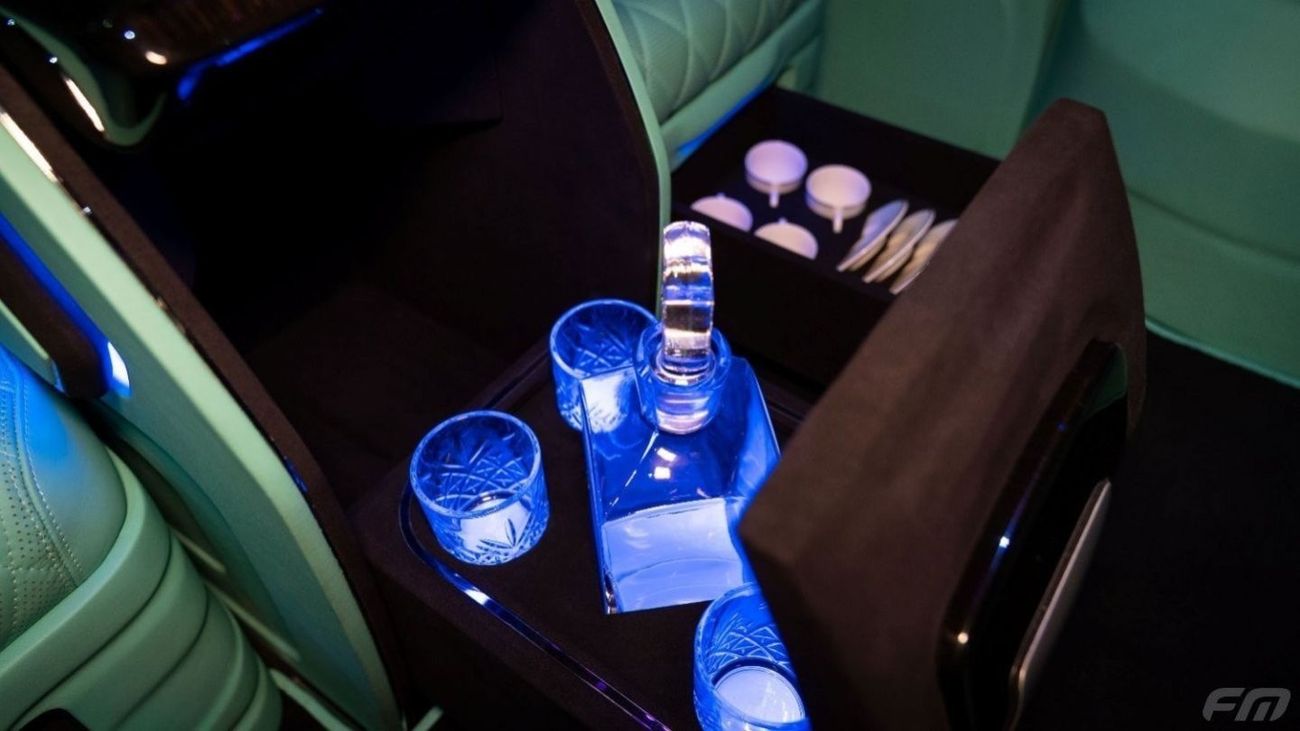 Mercedes-Benz V 250 VIP BUSINESS VAN w/ BRABUS BODY KIT - CERTIFIED BRABUS - BRAND NEW!