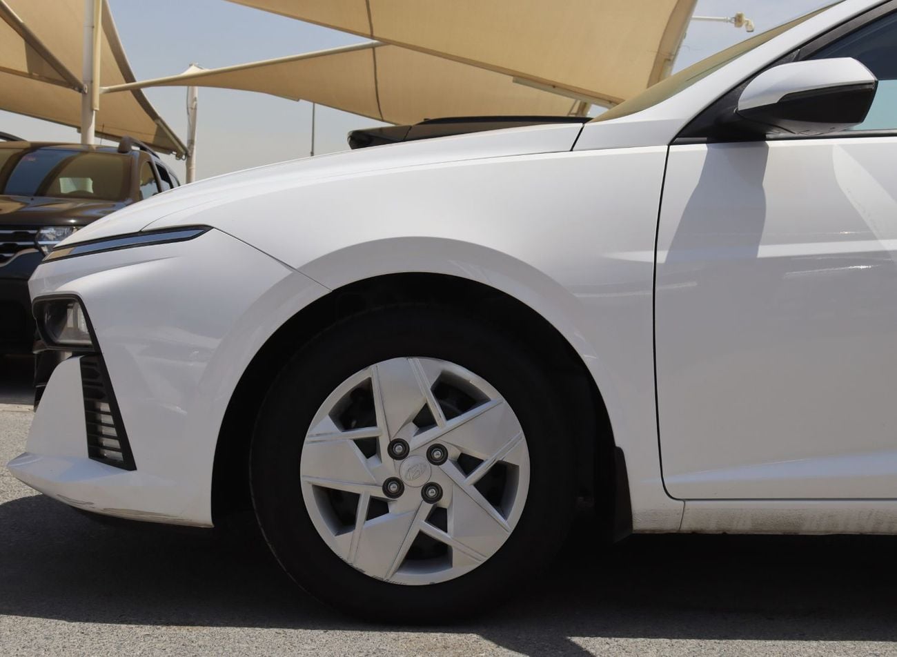 هيونداي أكسنت هيونداى أكسنت - 2024 - خليجى - محرك 1.5 - بدون حوادث - بحاله ممتازه فى الداخل والخارج