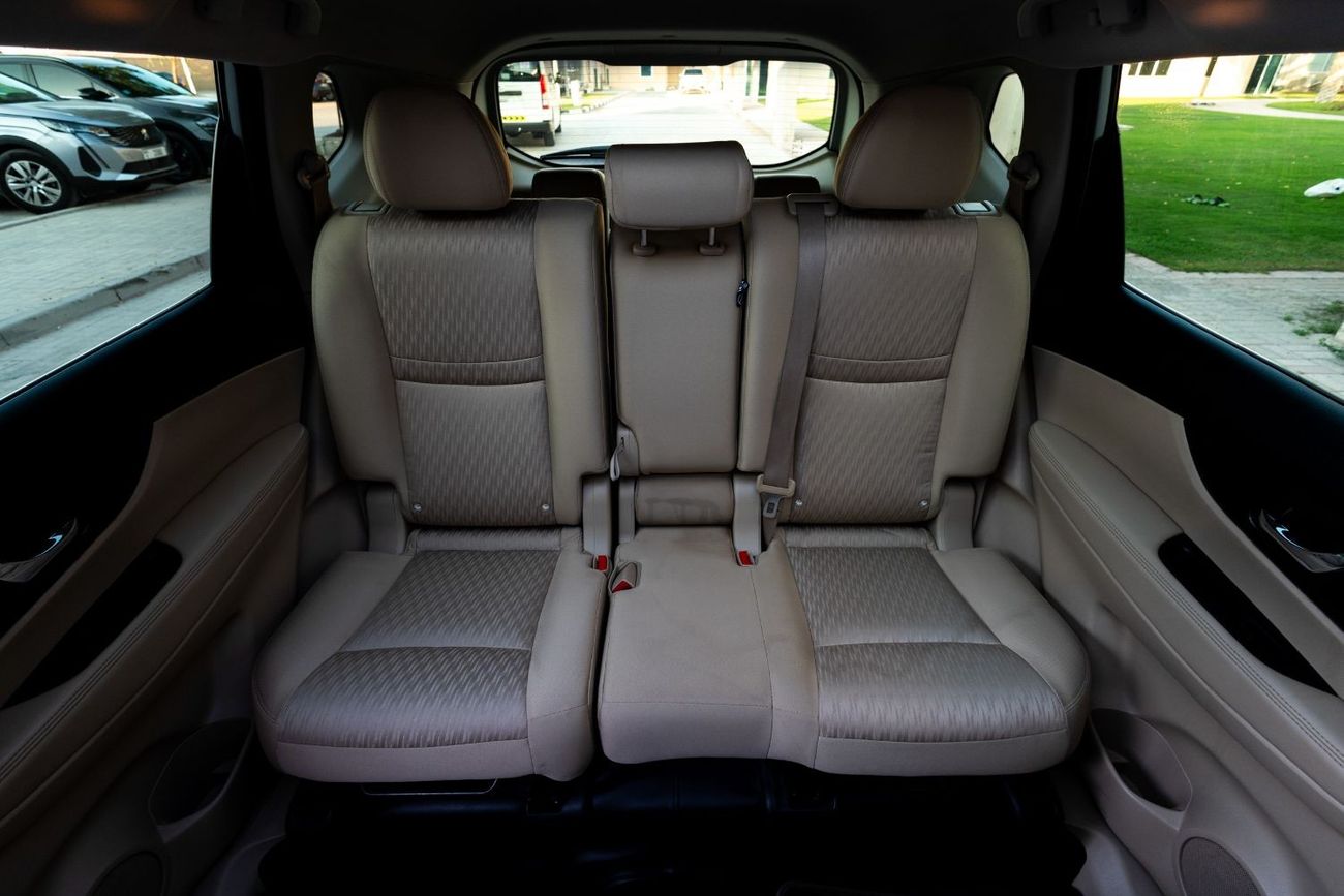 نيسان إكس تريل SV 2.5L Nissan X-Trail SV 2018 GCC under Warranty with Flexible Down-Payment.