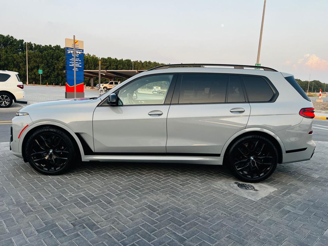 BMW X7 M60i XDRIVE