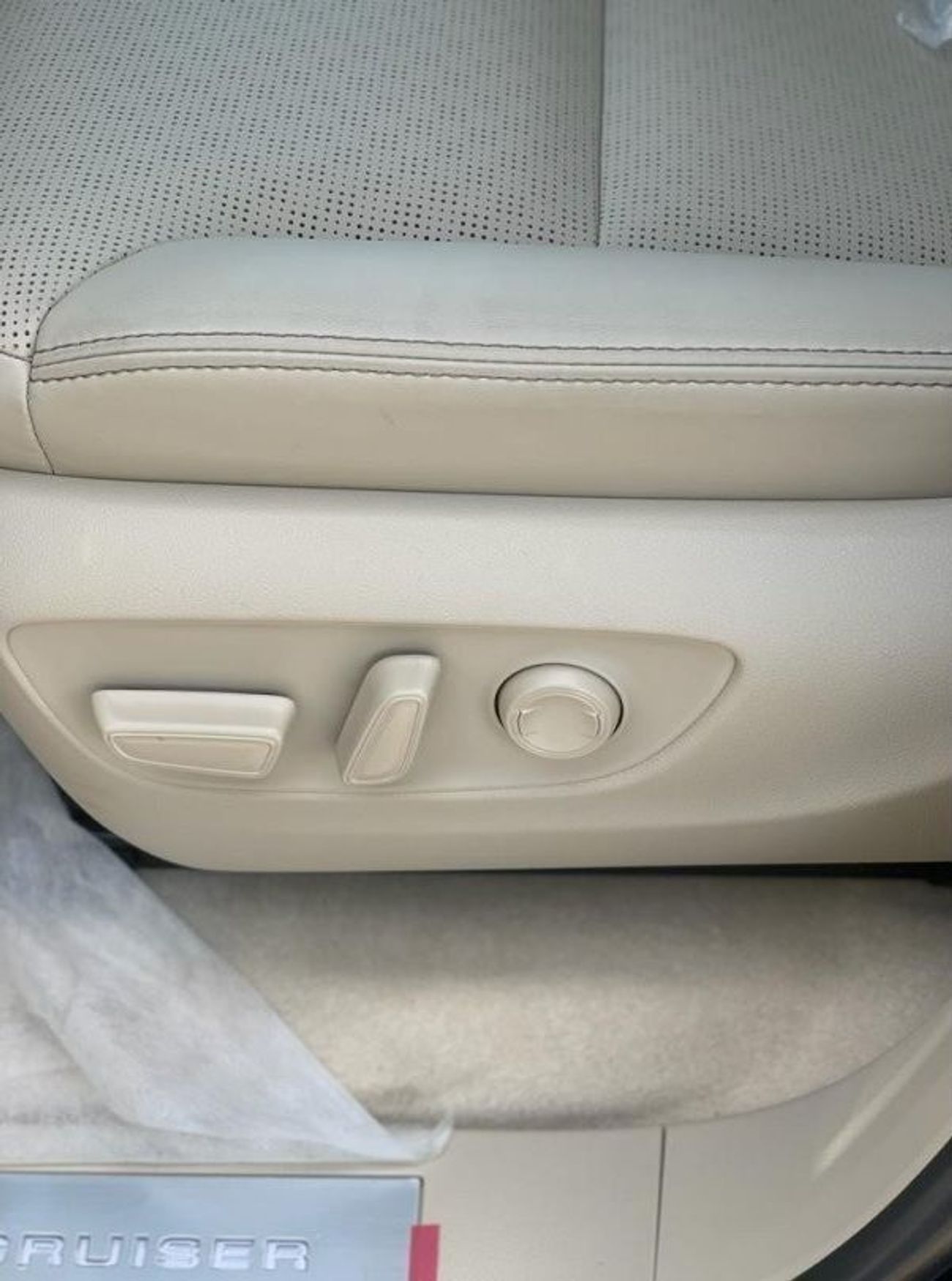 Toyota Land Cruiser VX