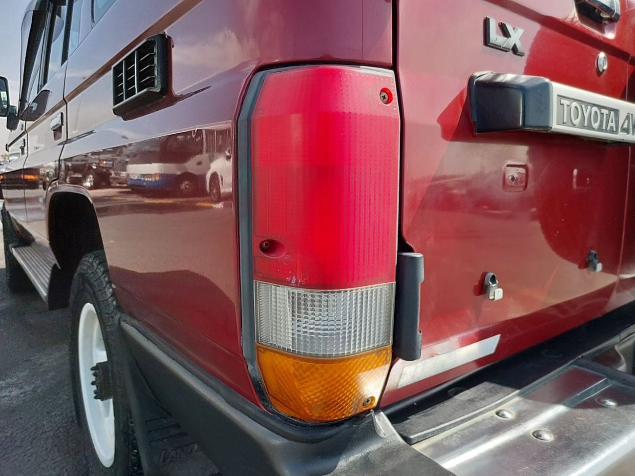 Toyota Land Cruiser (RAMADAN OFFER) TOYOTA LAND CRUISER SUV RHD 1998 MODEL 4.2 L DIESEL MANUAL(PM10436)