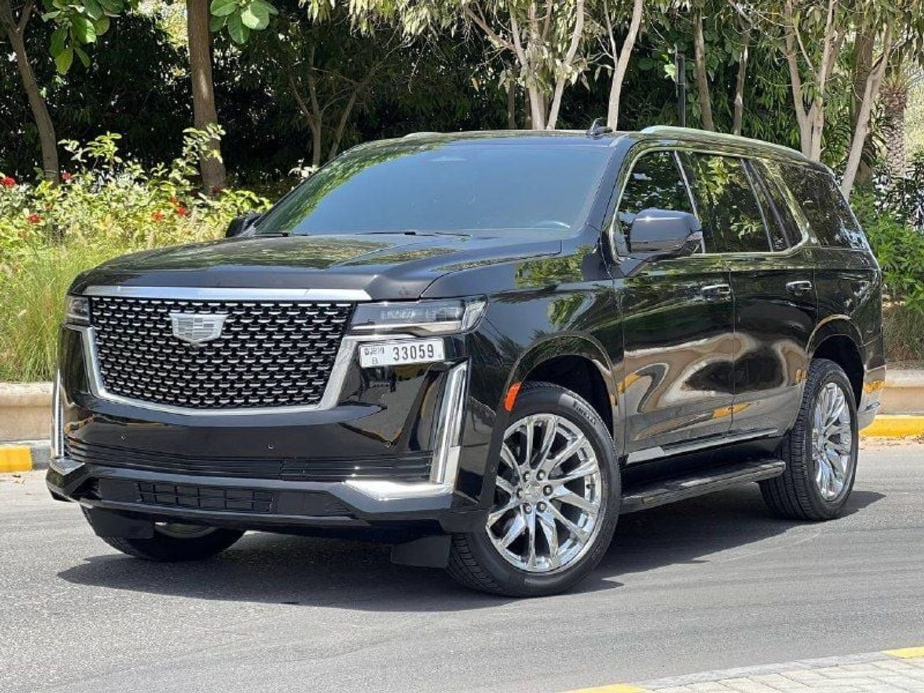 Cadillac Escalade Luxury 6.2L LUXURY PLATINUM 6.2L V8 PTR A/T // 2022 // FULL OPTION WITH RADAR , 360 CAMERA , HEADUP