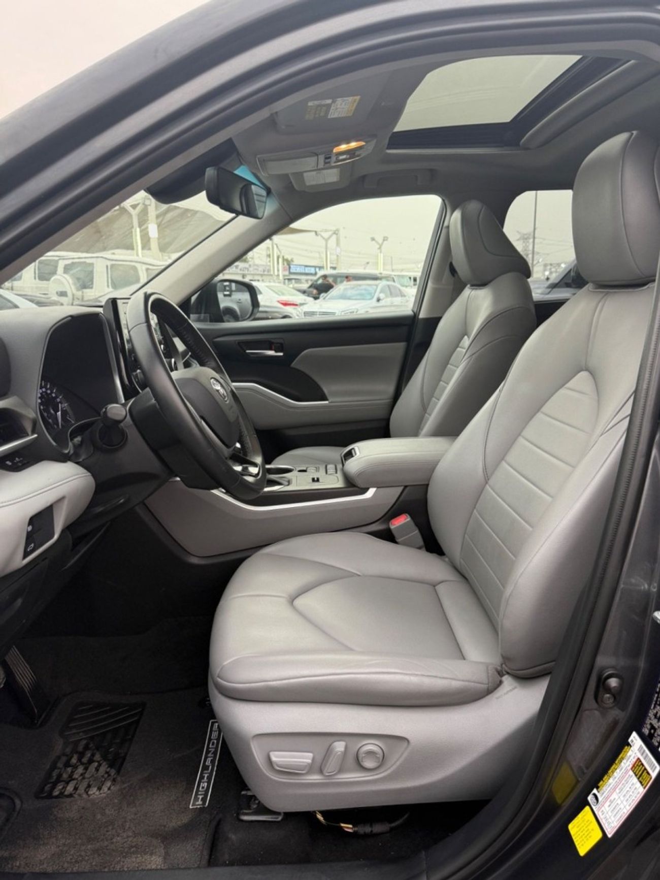 Toyota Highlander 2021 XLE LIMITED V6 FULL OPTION US SPEC