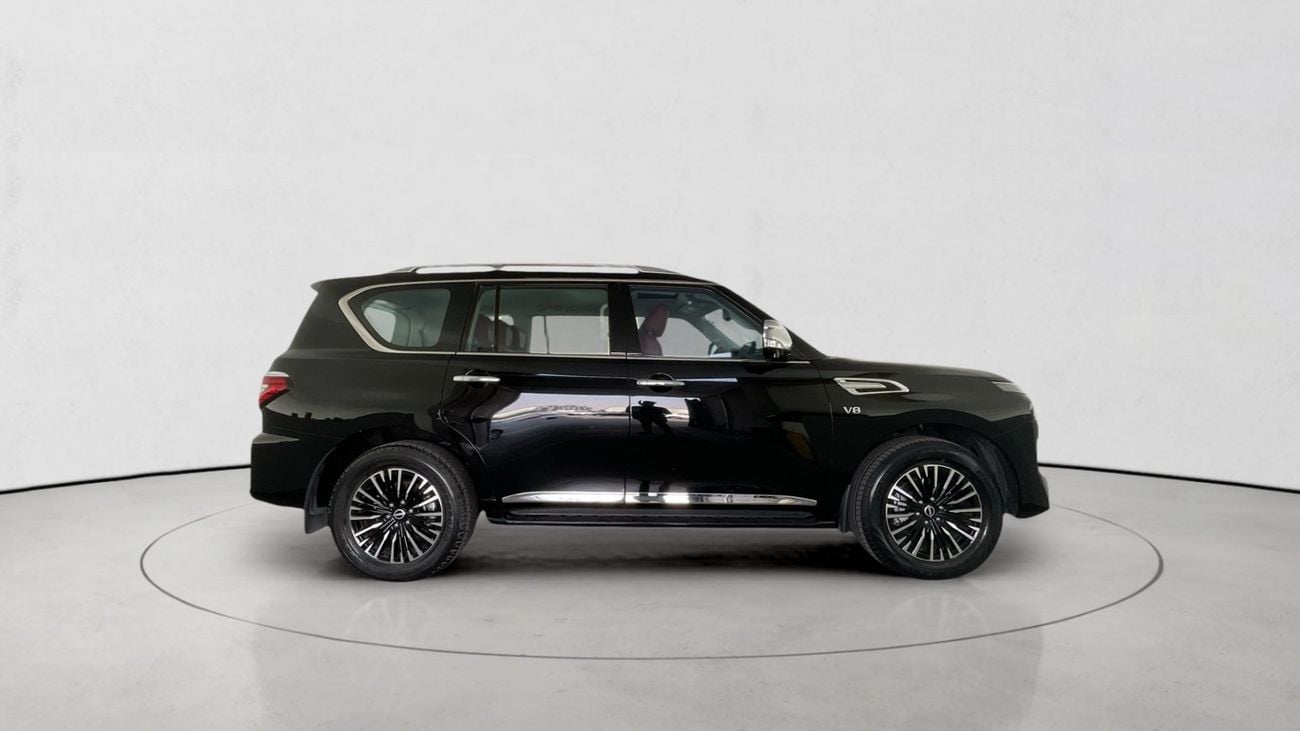 نيسان باترول 5.6 V8 LE PLATINUM CITY 4WD AUTO | شامل الضمان | 0 ﺪﻔﻋﺓ ﺃﻮﻟﻯ