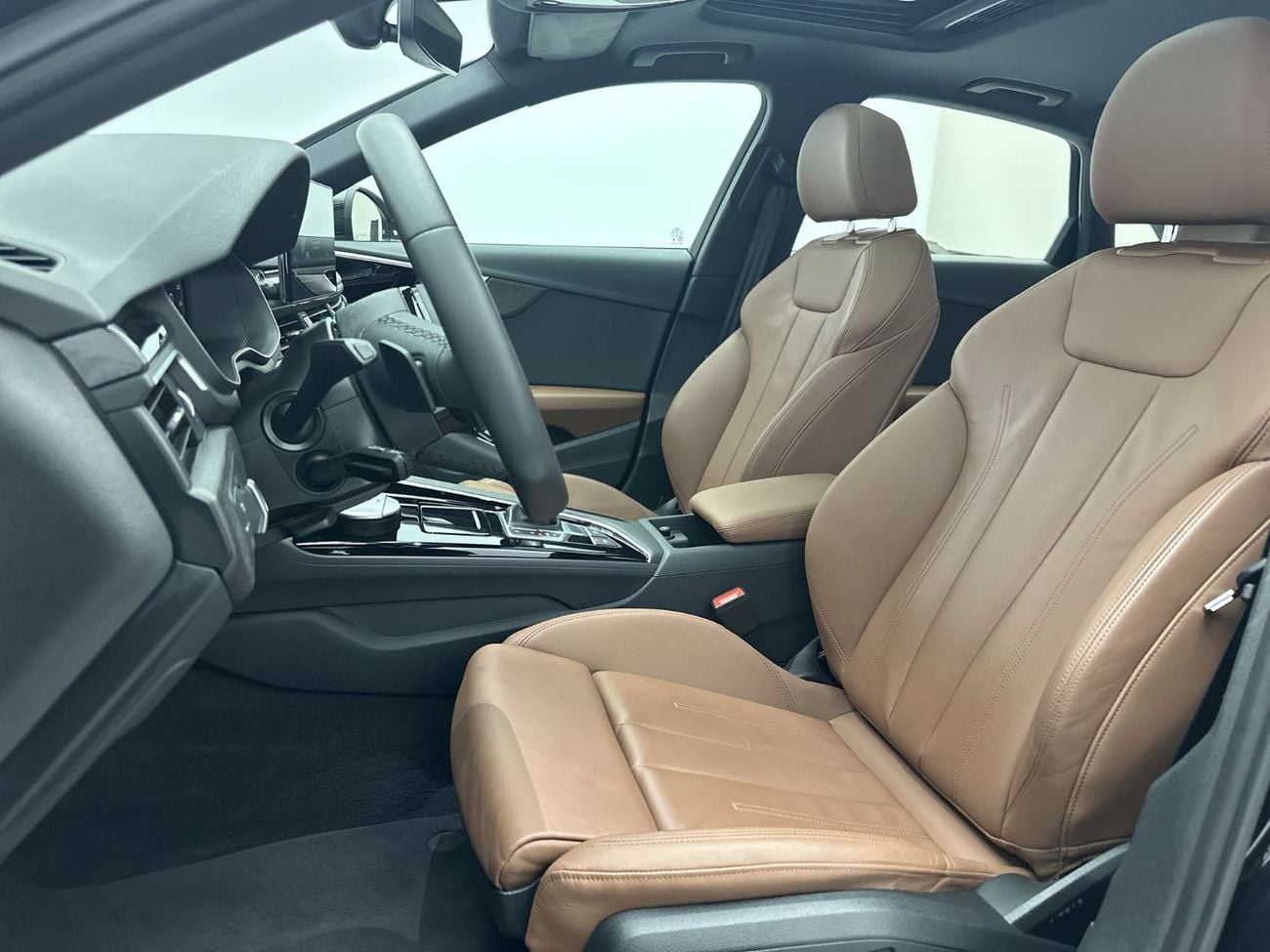 أودي A4 35 TFSI S Line 2.0L 150hp (Ref# 18106)