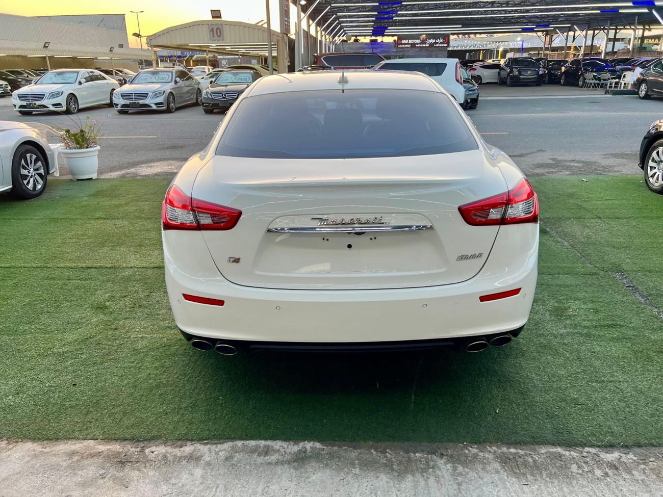 مازيراتي جيبلي S Q4 3.0L (410 HP) maelige warranty original km