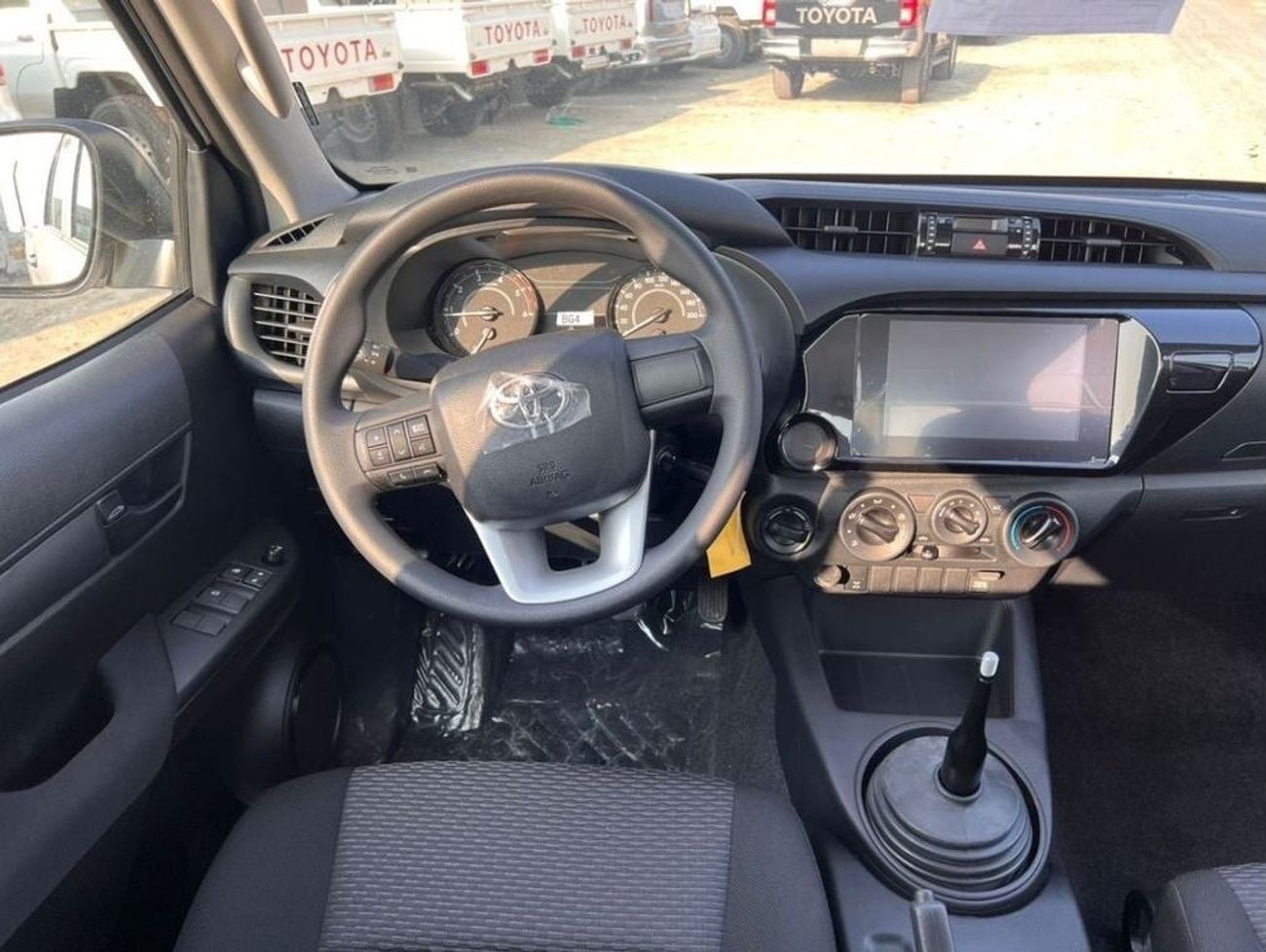 تويوتا هيلوكس Toyota Hilux Double Cabin 2.4L 4-Cyl  Diesel Manual Transmission 4x4 2025