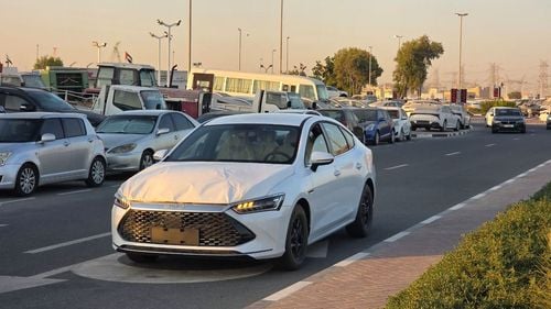 BYD QIN PLUS STD 2025 GCC BYD QIN PLUS PHEV 1.5L WHITE