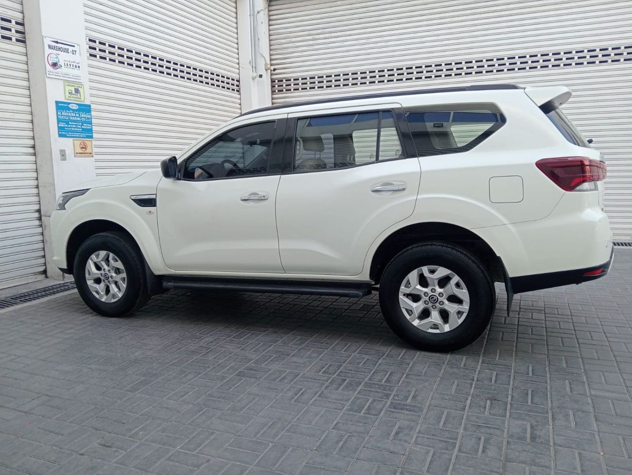 نيسان إكستيرا SE 2.5L RWD