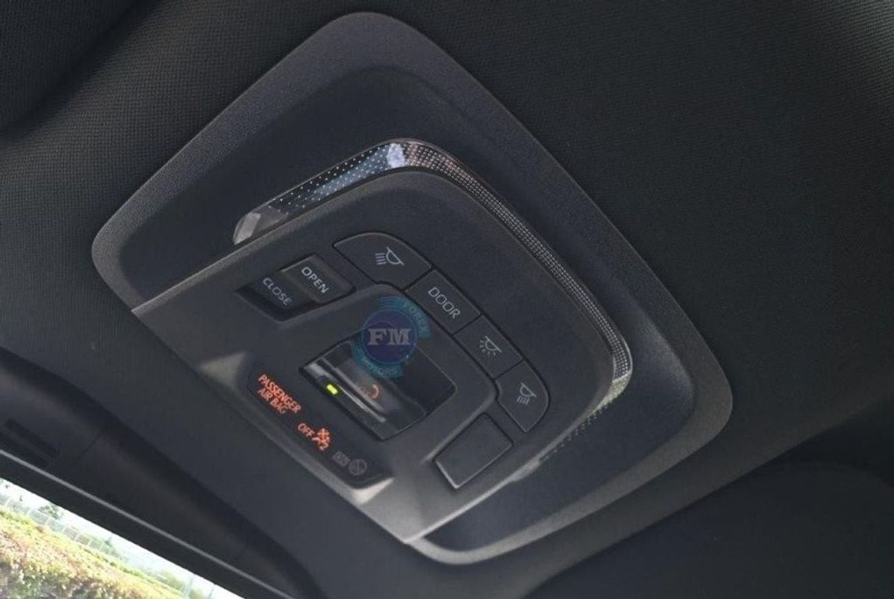 Toyota Crown Signia Limited Hybrid 2.5L AWD Automatic