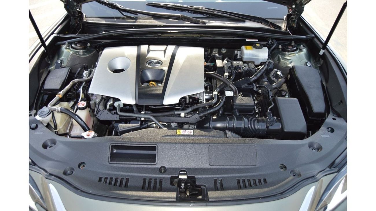 Lexus ES 300 Hybrid ES300H