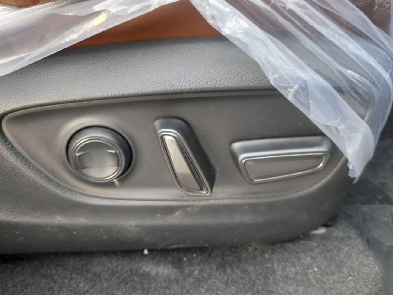 Toyota Prado Kakadu same RIGHT-HAND-DRIVE VX LIMITED EDITION PANORAMIC ROOF COOLBOX 7 SEATER