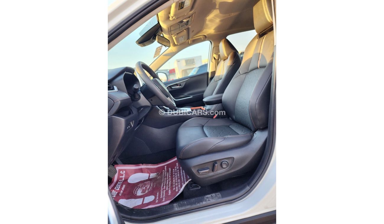 Toyota RAV4 TOYOTA RAV4 XLE FULL OPTIONS