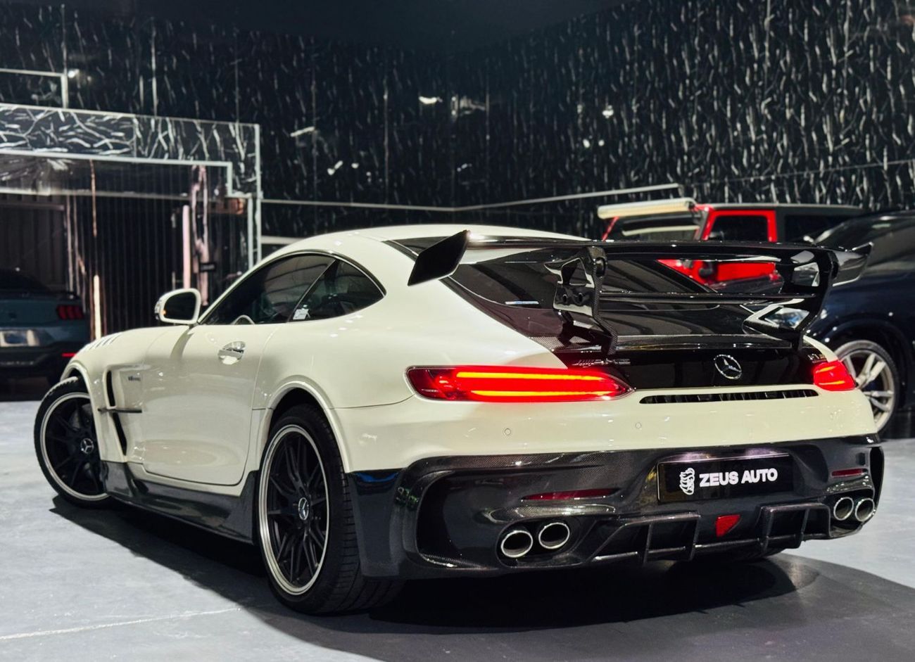 مرسيدس بنز AMG GT