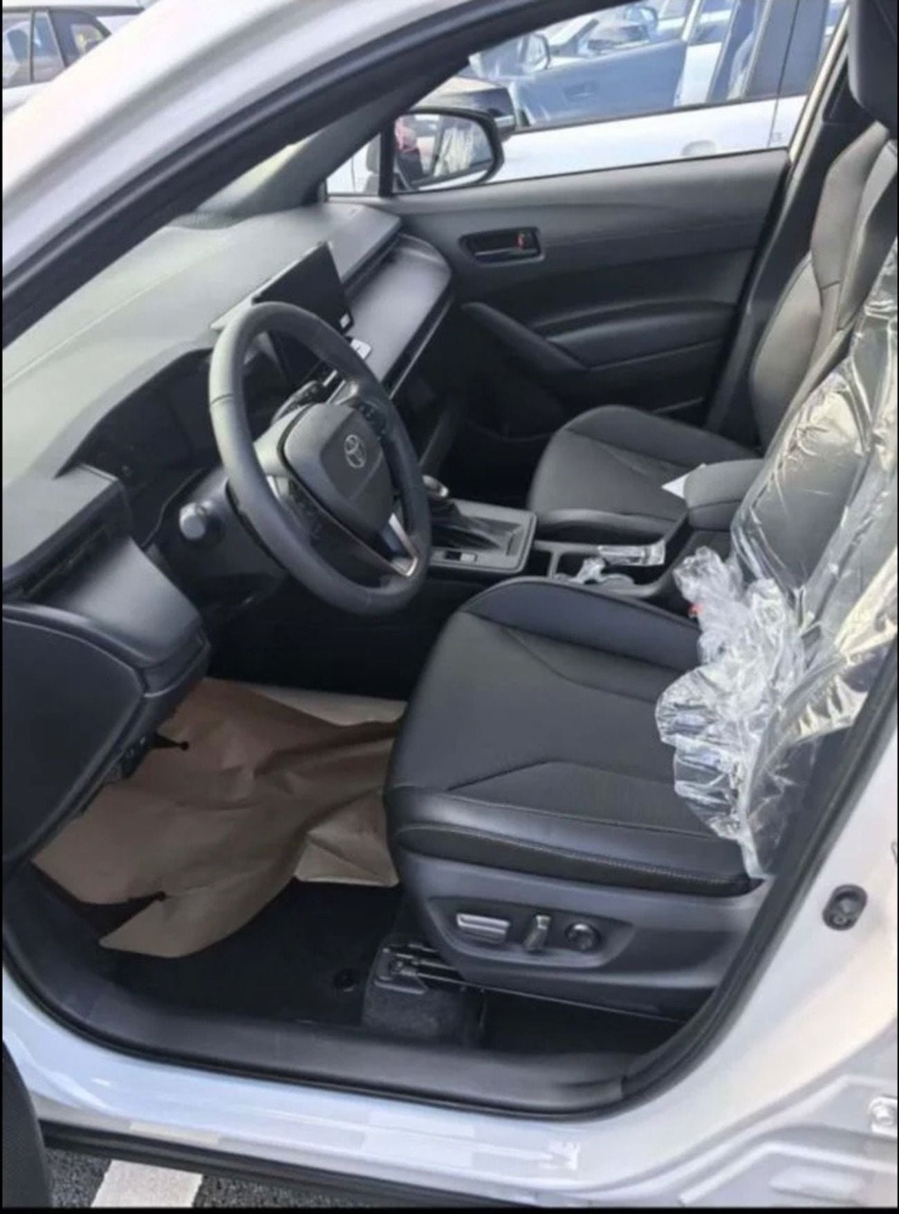 Toyota Corolla Cross 2026 2.0 hybrid elite white-black 2025 hybrid