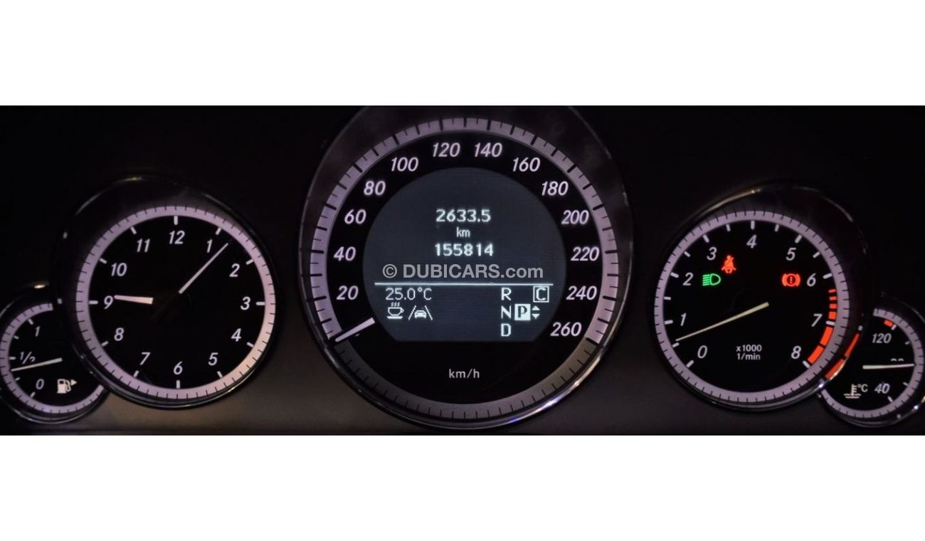 Mercedes Benz E300 PERFECT CONDITION! Mercedes Benz E300 ( 2010 Model! ) in Grey Color! GCC Specs