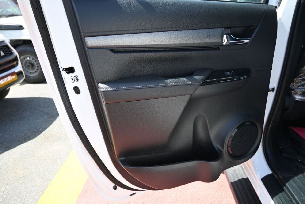 تويوتا هيلوكس تويوتا هيلوكس أدفينتشر 2.8 لتر ديزل ، بيك اب ، دفع رباعي ، 4 أبواب ، كاميرا 360 ، مثبت سرعة ، قفل تف