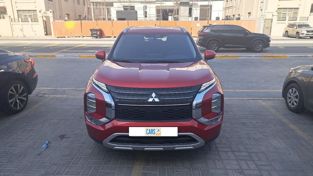 ميتسوبيشي آوتلاندر H/L SYNTHETIC LEATHER SEATS WITH SUNROOF 2.5 | بدون دفعة مقدمة | اختبار القيادة في المنزل