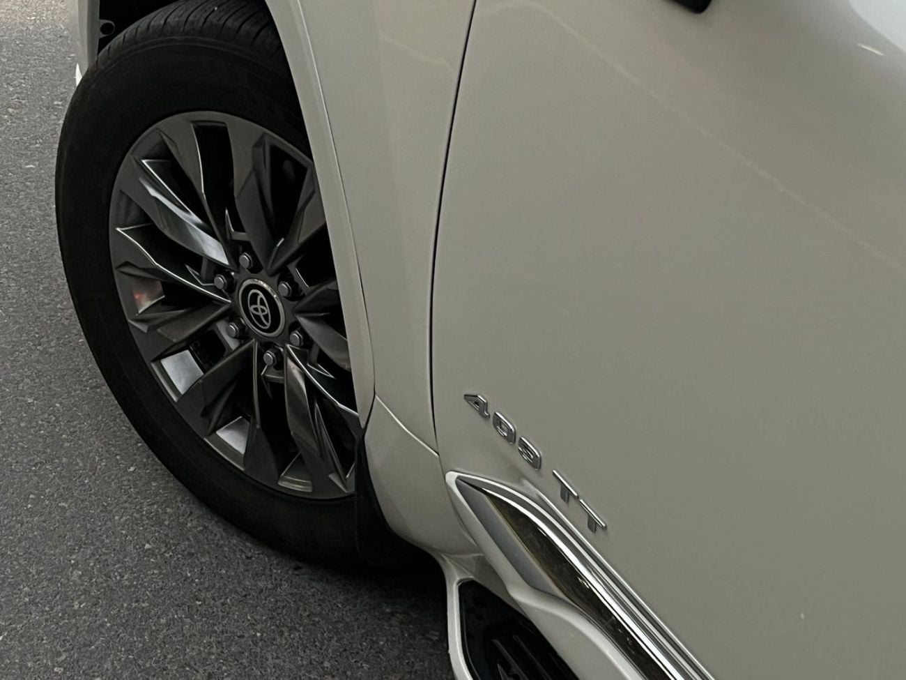 تويوتا لاند كروزر VXR 3.5L