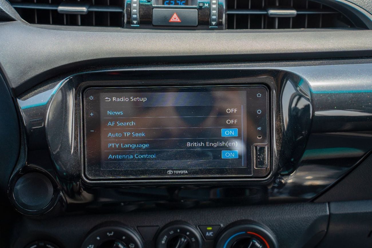 تويوتا هيلوكس Toyota Hilux 2025 2.4L Diesel 4WD Double Cab Manual