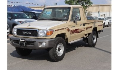 تويوتا لاند كروزر بيك آب LX 4.0Ltr V6 4WD SINGLE  CAB, DIFFRENTIAL LOCK,WINCH, POWER WINDOW,WOODEN INTERIOR-POWER MIRROE, MOD