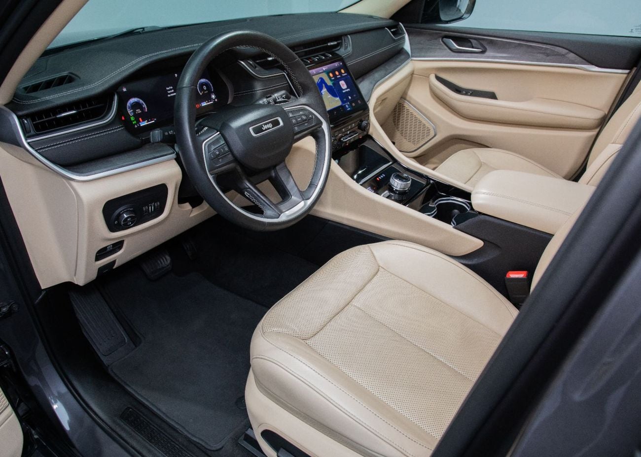 جيب جراند شيروكي Limited 3.6L