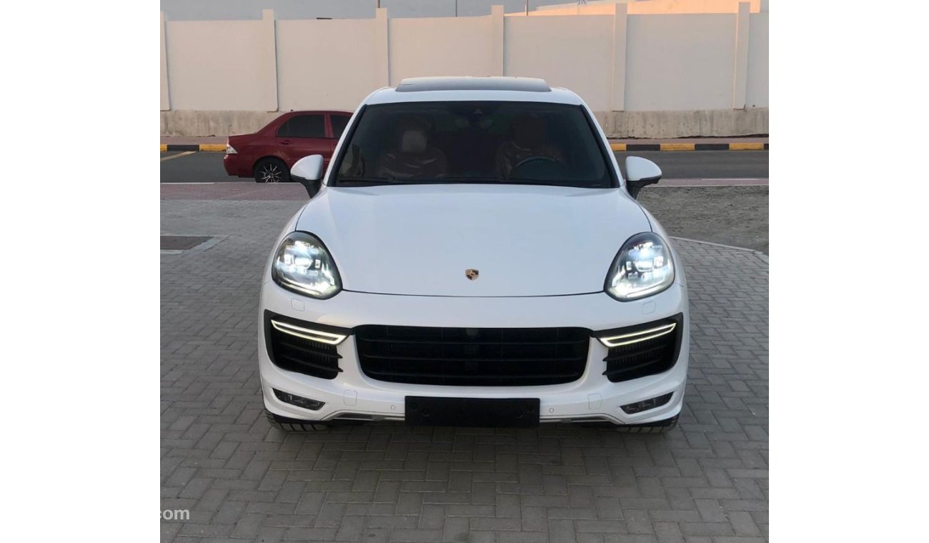 Porsche Cayenne GTS