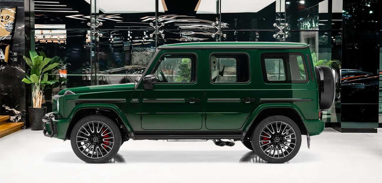 Mercedes-Benz G 63 AMG 4.0L V8 Twin-Turbocharged Engine + eMotor