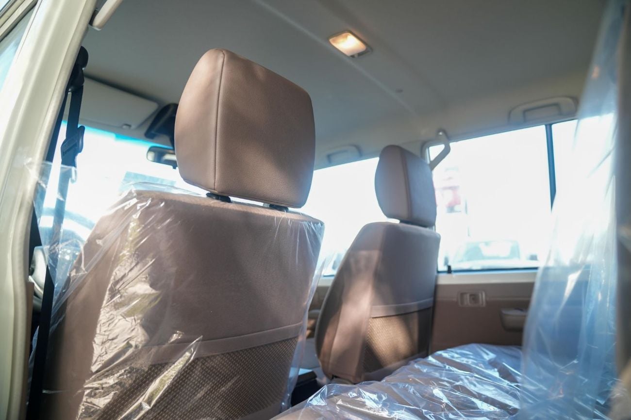 Toyota Land Cruiser 70 DX 2.8L TOYOTA LC76 2.8L T/DSL-E M/T