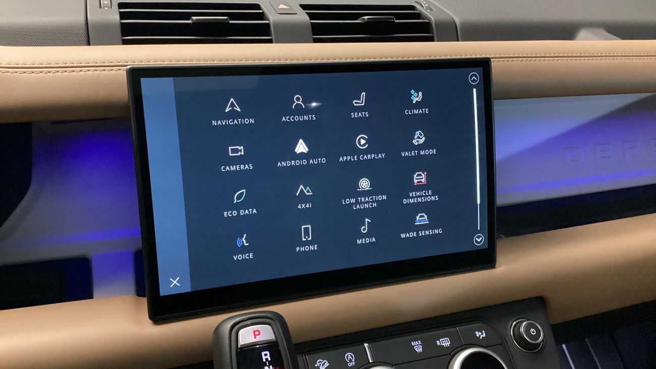 لاند روفر ديفندر P400 90 HSE | upto AED 20,000 Ramadan Discount | شامل الضمان | 0 ﺪﻔﻋﺓ ﺃﻮﻟﻯ