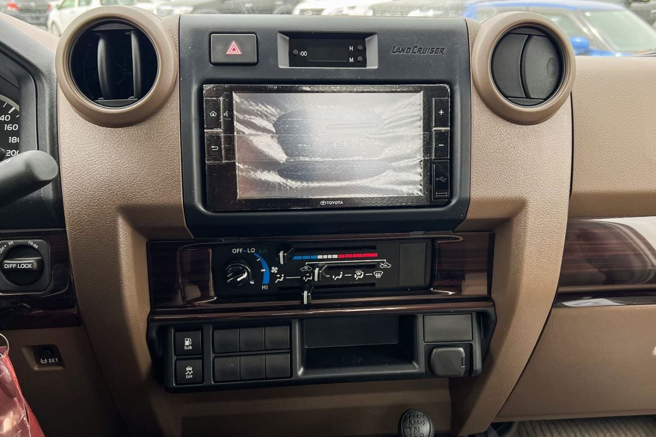 تويوتا لاند كروزر بيك آب EXPORT ONLY - Toyota LC79 SC STD 2.8L Petrol M/T