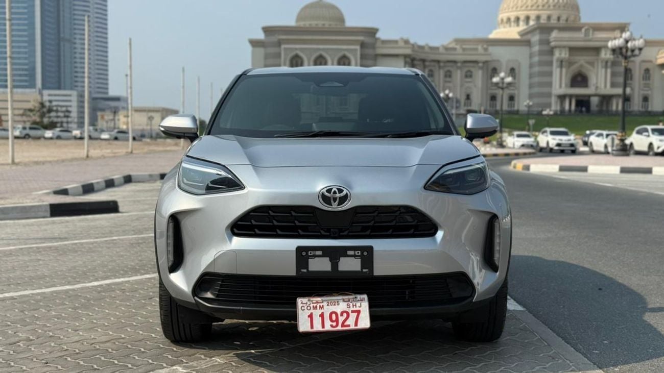 تويوتا يارس كروس YARIS CROSS 1.5 LITER ,PETROL RIGHT HAND ,FOR EXPORT ONLY