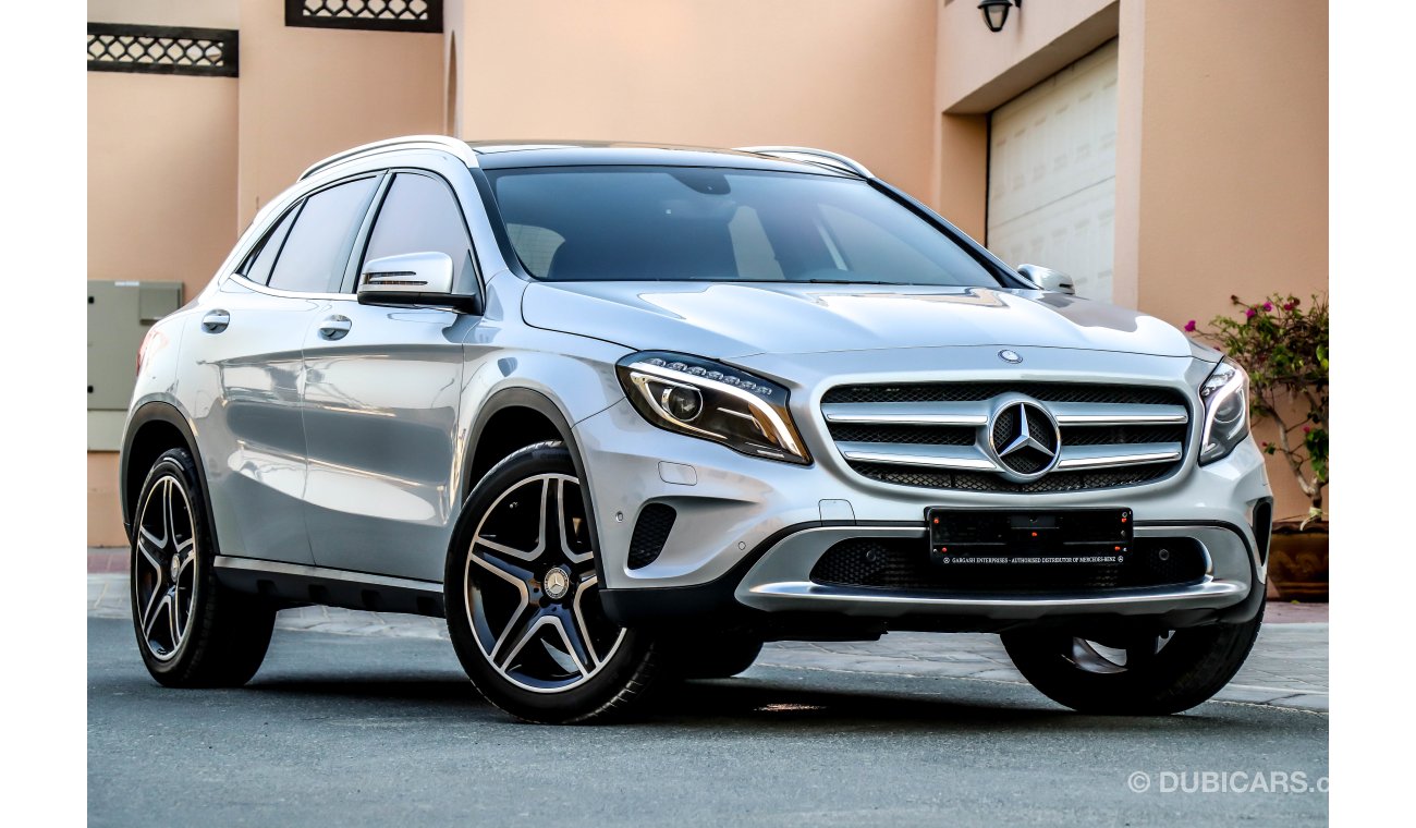 مرسيدس بنز GLA 250 4Matic 2015 GCC under Warranty with Zero Down-Payment.