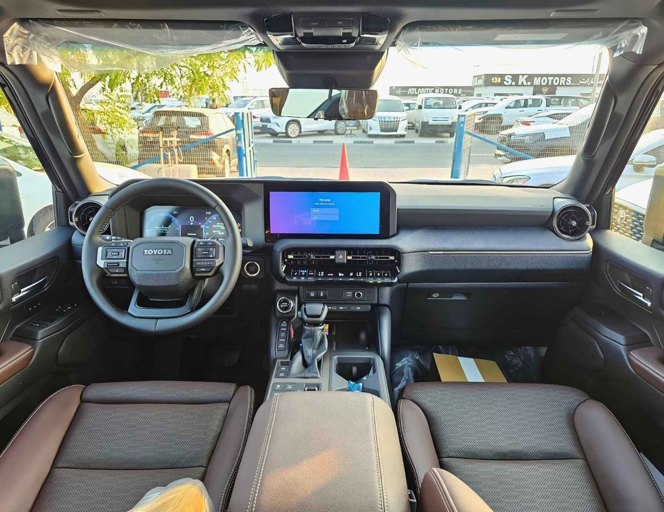 Toyota Prado ADVENTURE TURBO / 2.8L V4 DIESEL / RADAR / POWER SEATS / LEATHER SEATS (CODE # PADVH1)