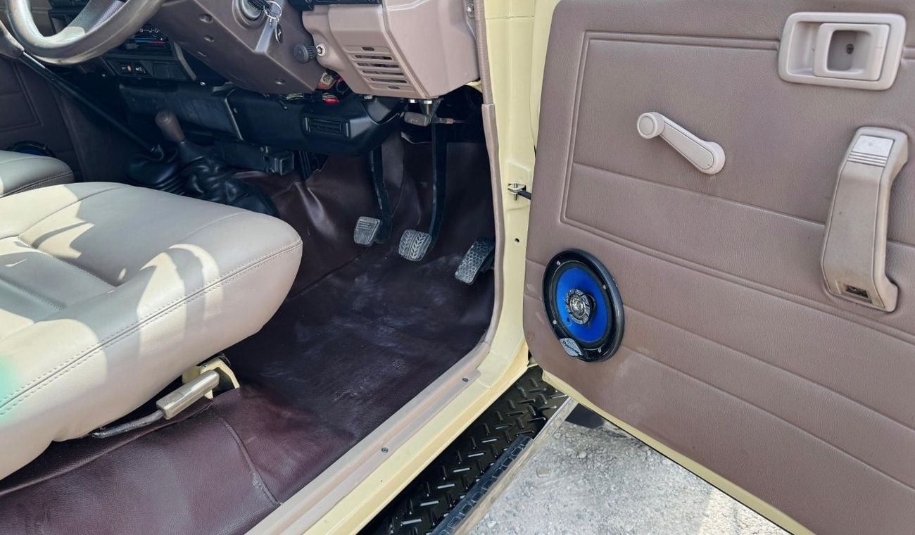 Toyota Land Cruiser Pick Up PREMIUM BULL BAR WITH LED LIGHTS | SINGLE CABIN | 1994 | 4.2L DIESEL ENGINE | RHD | MANUAL TRANSMISS