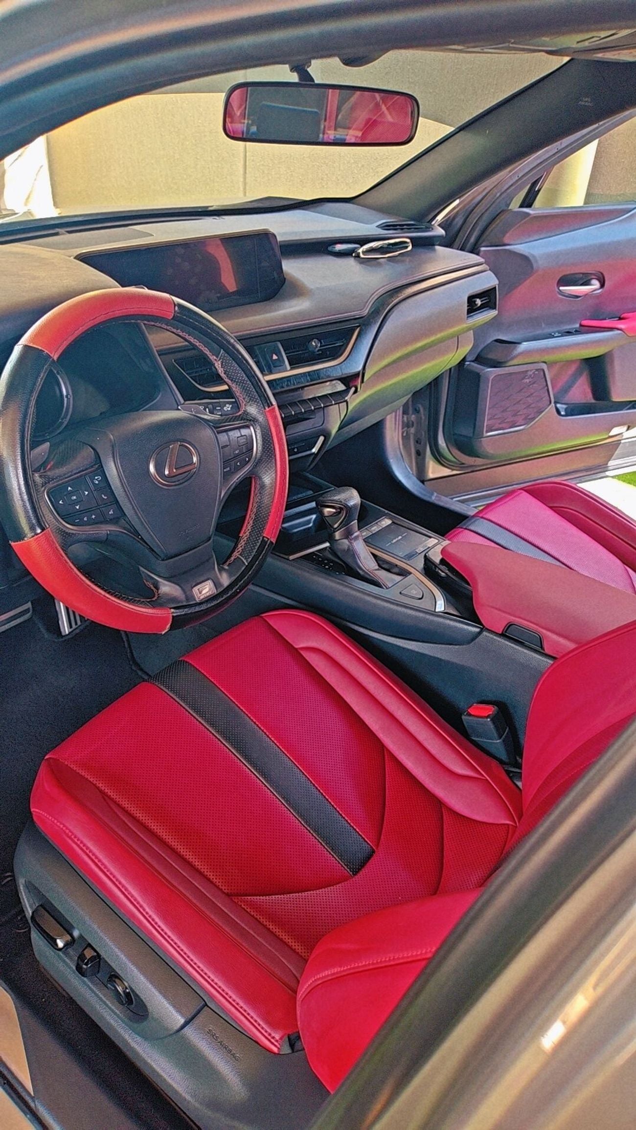 لكزس UX 200 F SPORT