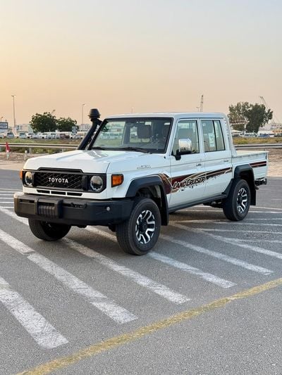 تويوتا لاند كروزر 70 HT VXR Toyota Land Cruiser (70 Series) (GRJ79) 4.0L AWD