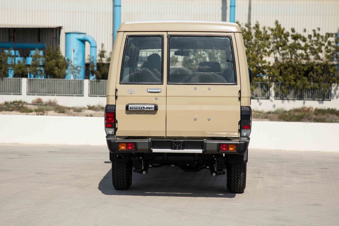 Toyota Land Cruiser 70 2024 Toyota Land Cruiser (LC78) 2.8 Hard Top 3DR - Beige inside Bluish Grey