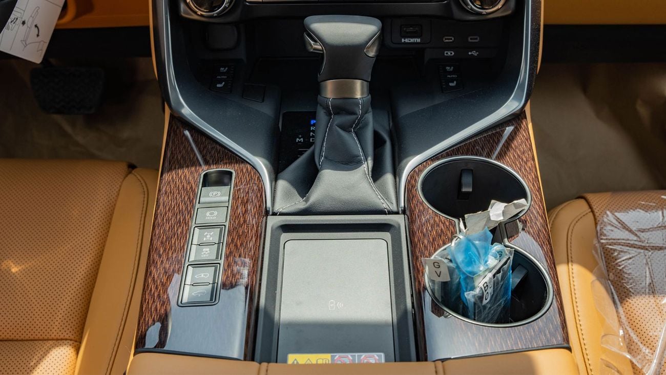 Lexus LX 600 2026 Lexus LX600 Prestige 3.5L AT Petrol (Green)