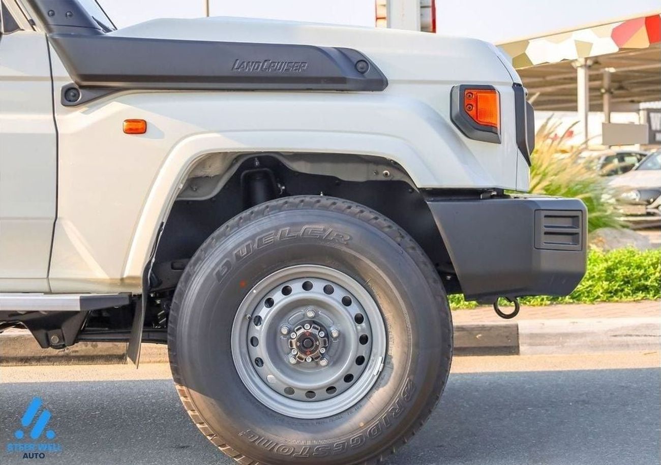 Toyota Land Cruiser Pick Up LC 79 D/C 2.8 T/DSL STD - E A/T -- Bulk Deals Available -- Export Only