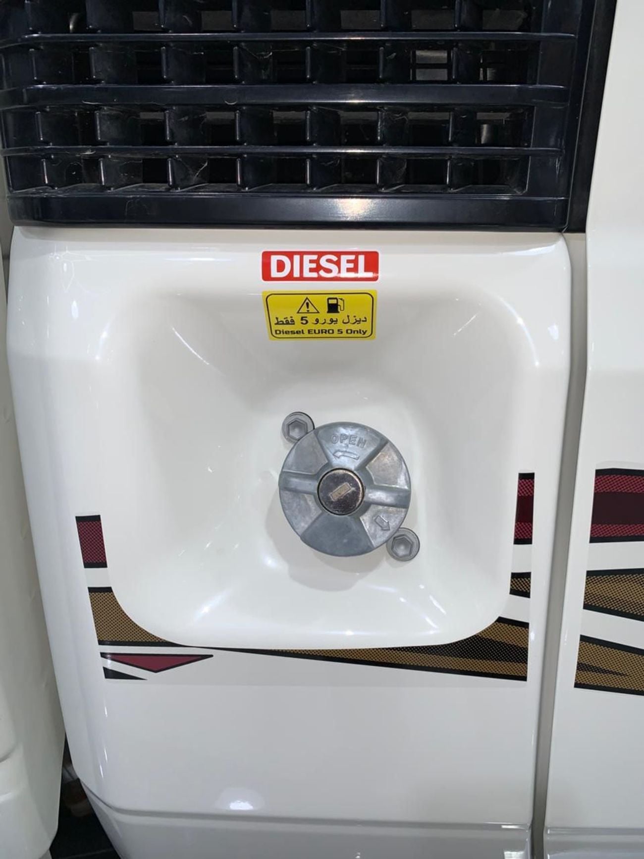 تويوتا لاند كروزر بيك آب LX 2.8L  DIESEL SINGLE CABIN