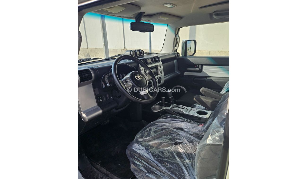 تويوتا إف جي كروزر GXR