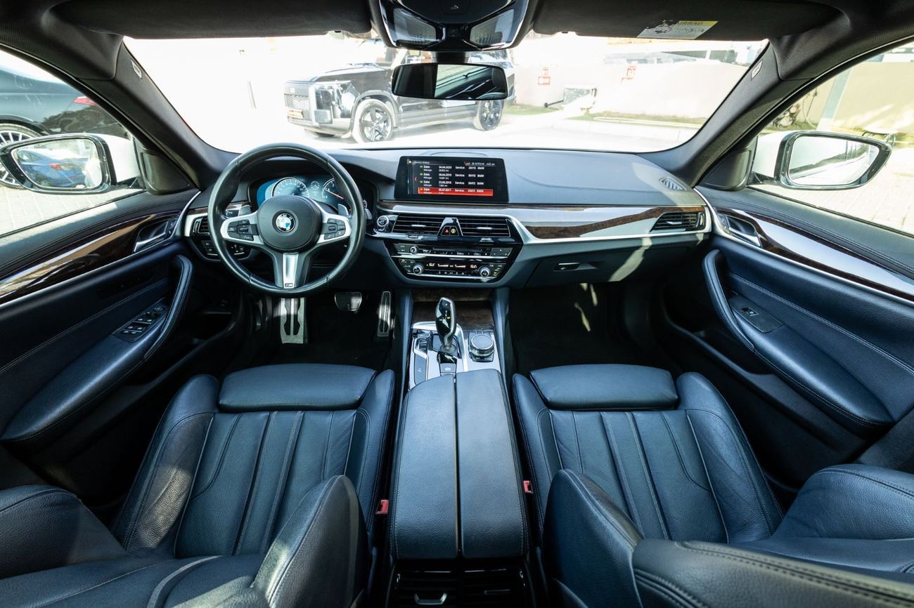 بي أم دبليو 530i M Sport 2.0L